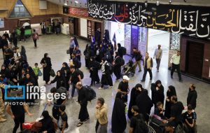 افزایش تردد زائران اربعین از مرز شلمچه افزایش تردد زائران اربعین از مرز شلمچه