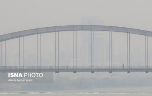 مردم خوزستان برای نفس کشیدن تقلا میکنند / خوزستان در محاصره ی دود مردم خوزستان برای نفس کشیدن تقلا میکنند / خوزستان در محاصره ی دود