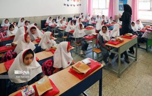 حضور مشاور در تمام مدارس الزامی است حضور مشاور در تمام مدارس الزامی است