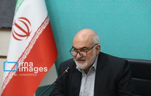 با رانندگی صحیح و اصولی و رعایت قوانین از بروز حوادث جلوگیری کنیم