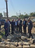 مدرسه سازی وطیفه ی اصلی دولت است و خیرین می توانند در کنار آن کمک های خود را داشته باشند