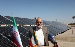 باید تلاش شود در همه ی مکان های عمومی و خصوصی از پنل های خورشیدی استفاده شود
