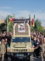 وداع با پیکر شهید مصطفی برمکی در مسجد سیدالشهدا(ع)شهر صفی آباد دزفول