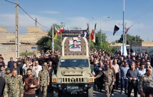 وداع با پیکر شهید مصطفی برمکی در مسجد سیدالشهدا(ع)شهر صفی آباد دزفول