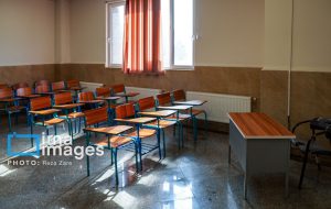 همه ی دستگاها و صنایع خوزستان باید در ساخت مدارس که نیاز اساسی استان است کمک کنند