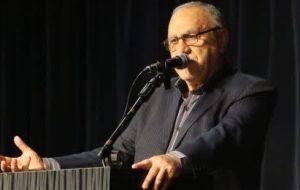 در مؤسسه آینده ‌سازان؛ بدنبال آموزش واقعی و فراتر از کتاب و نمره هستیم / بازنگری در شیوه‌های آموزش ضروری است